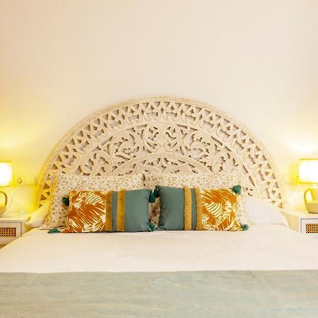 Apartamento Pink Maritimo Torrevieja Exterior photo