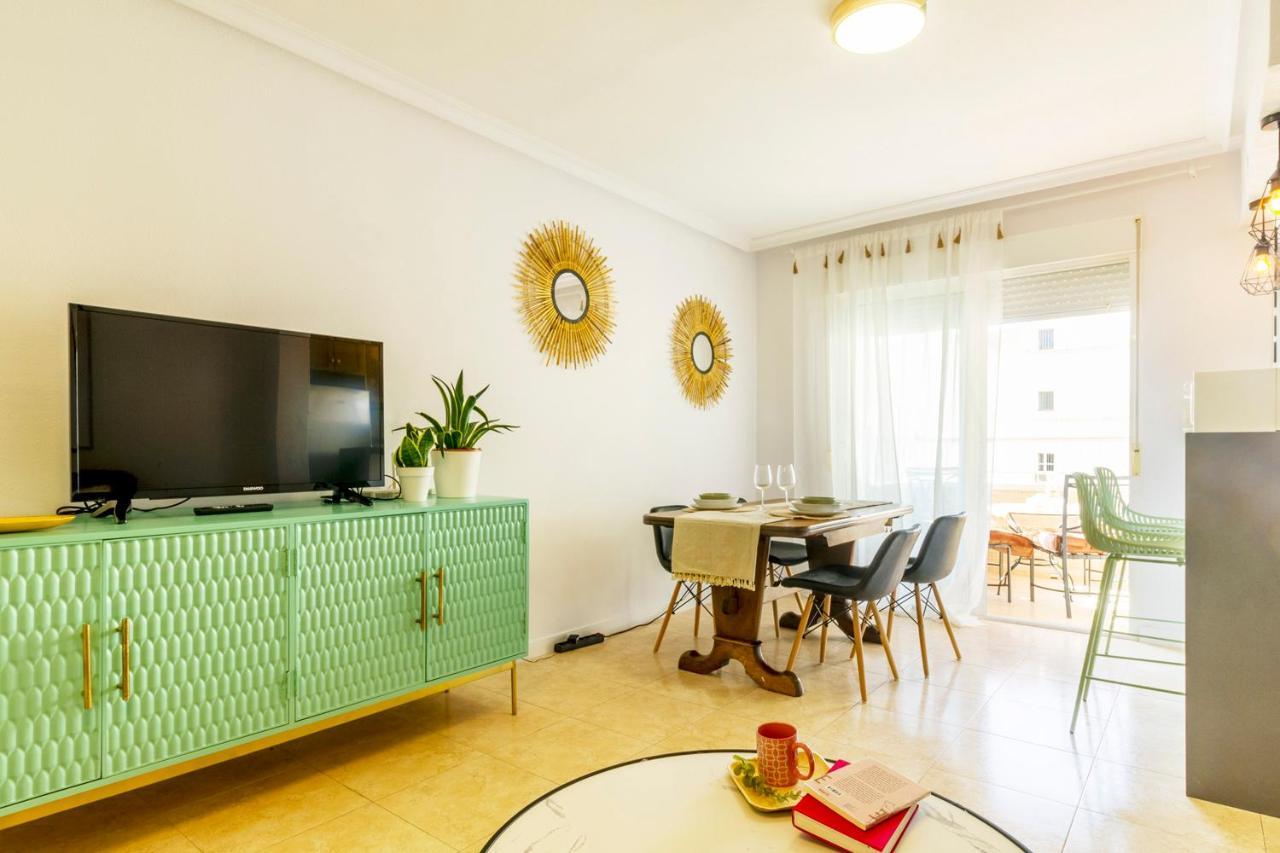 Apartamento Pink Maritimo Torrevieja Exterior photo