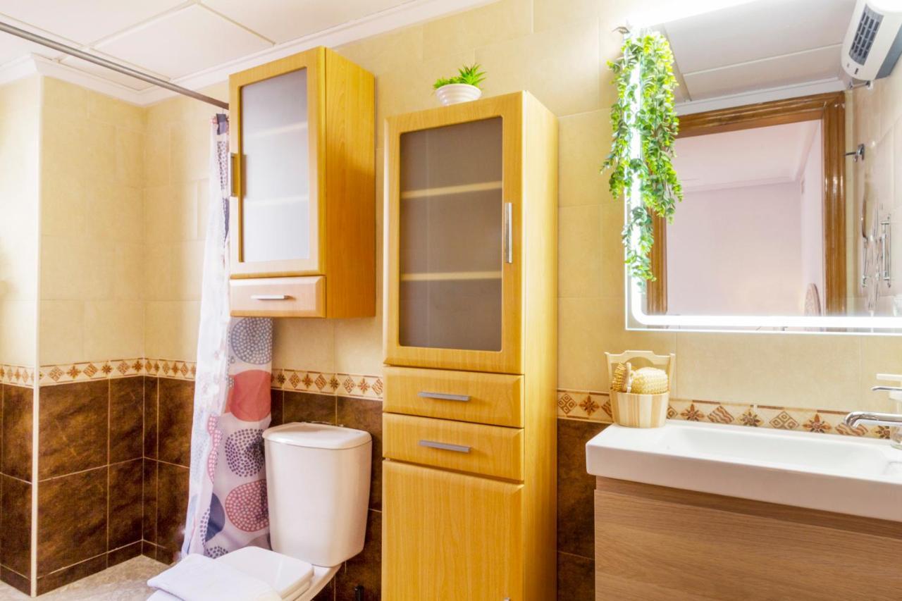 Apartamento Pink Maritimo Torrevieja Exterior photo