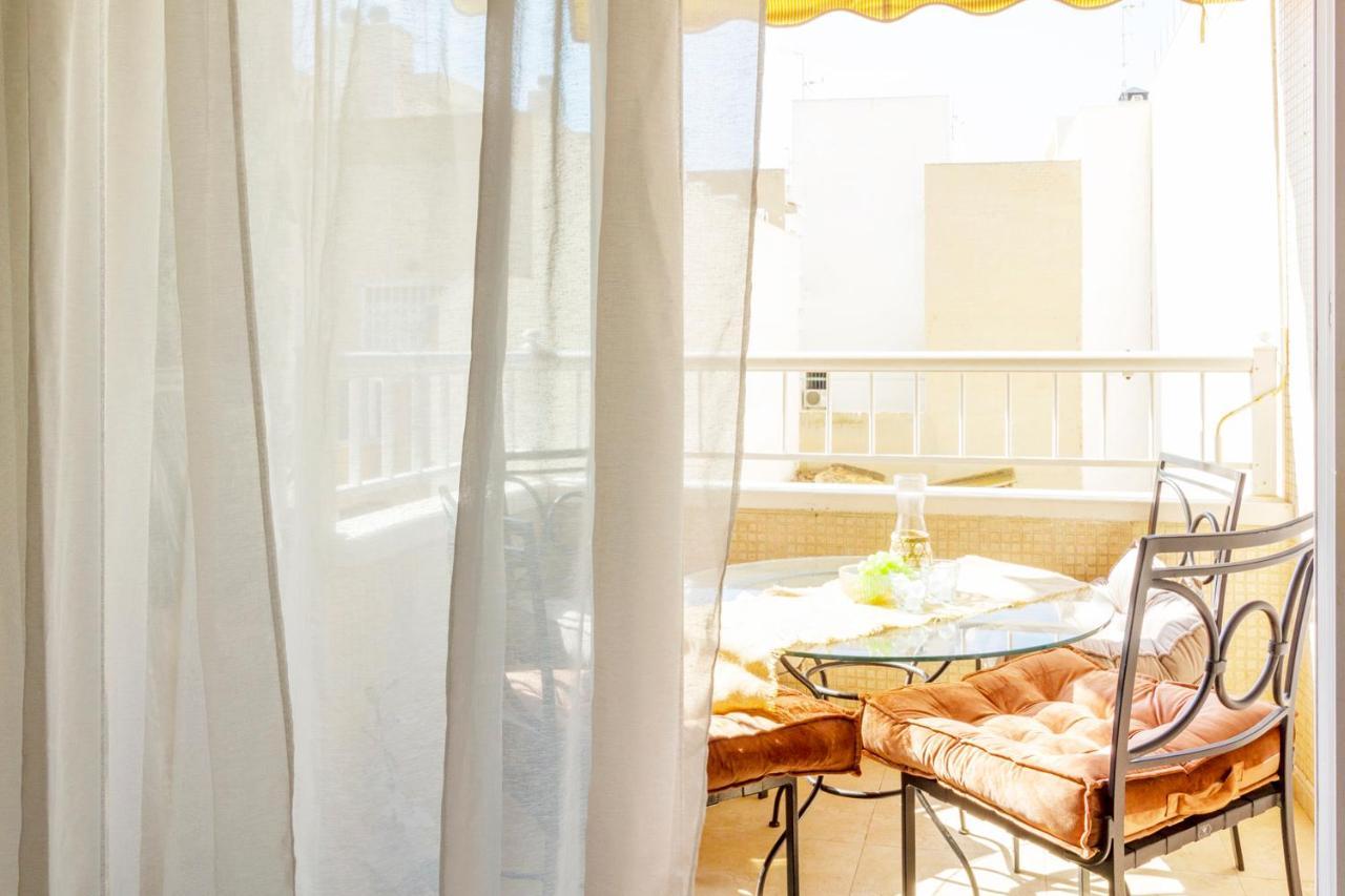 Apartamento Pink Maritimo Torrevieja Exterior photo