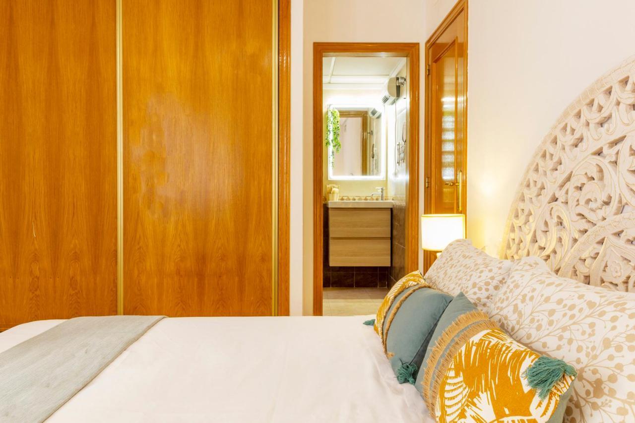 Apartamento Pink Maritimo Torrevieja Exterior photo