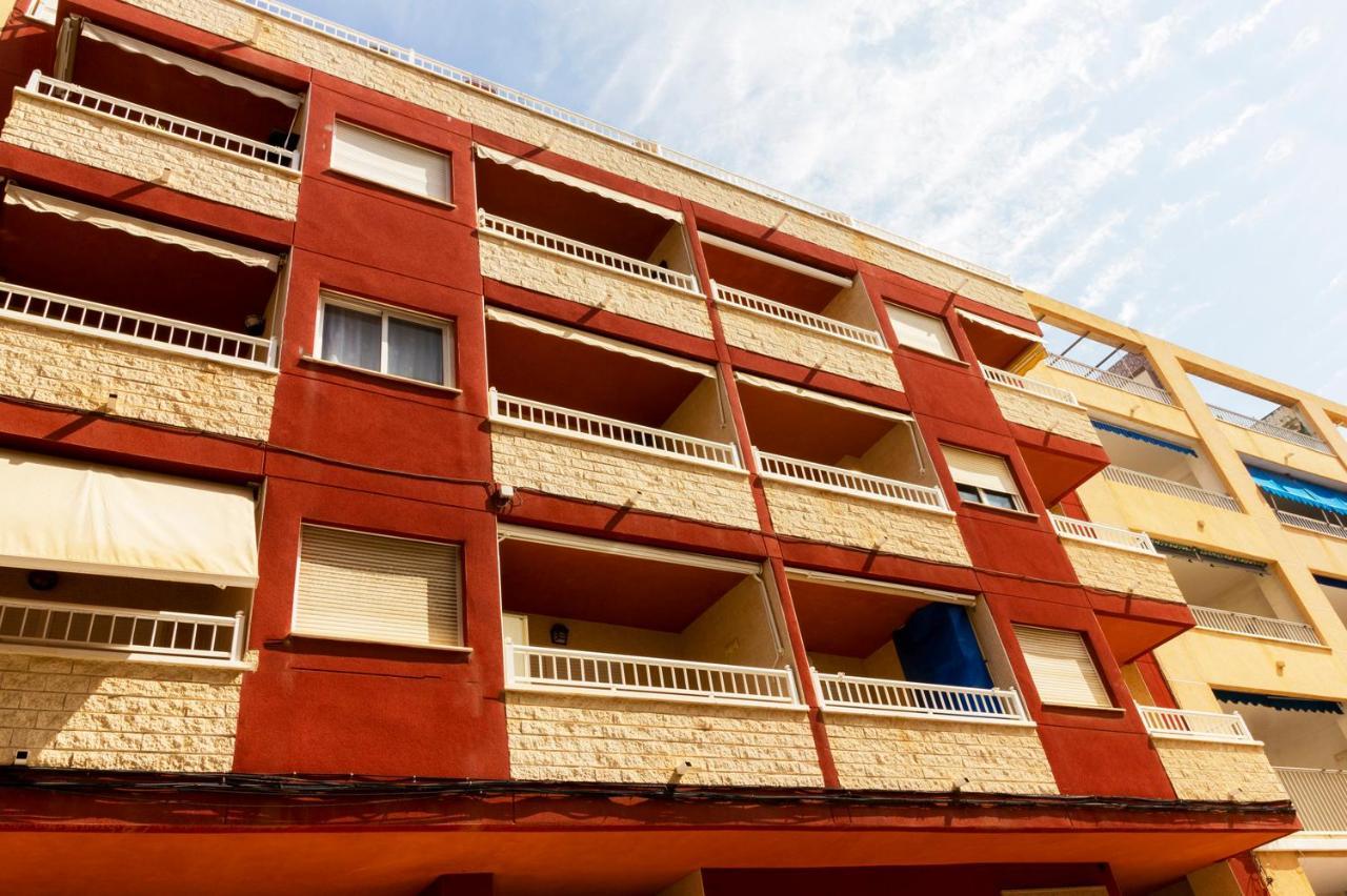 Apartamento Pink Maritimo Torrevieja Exterior photo