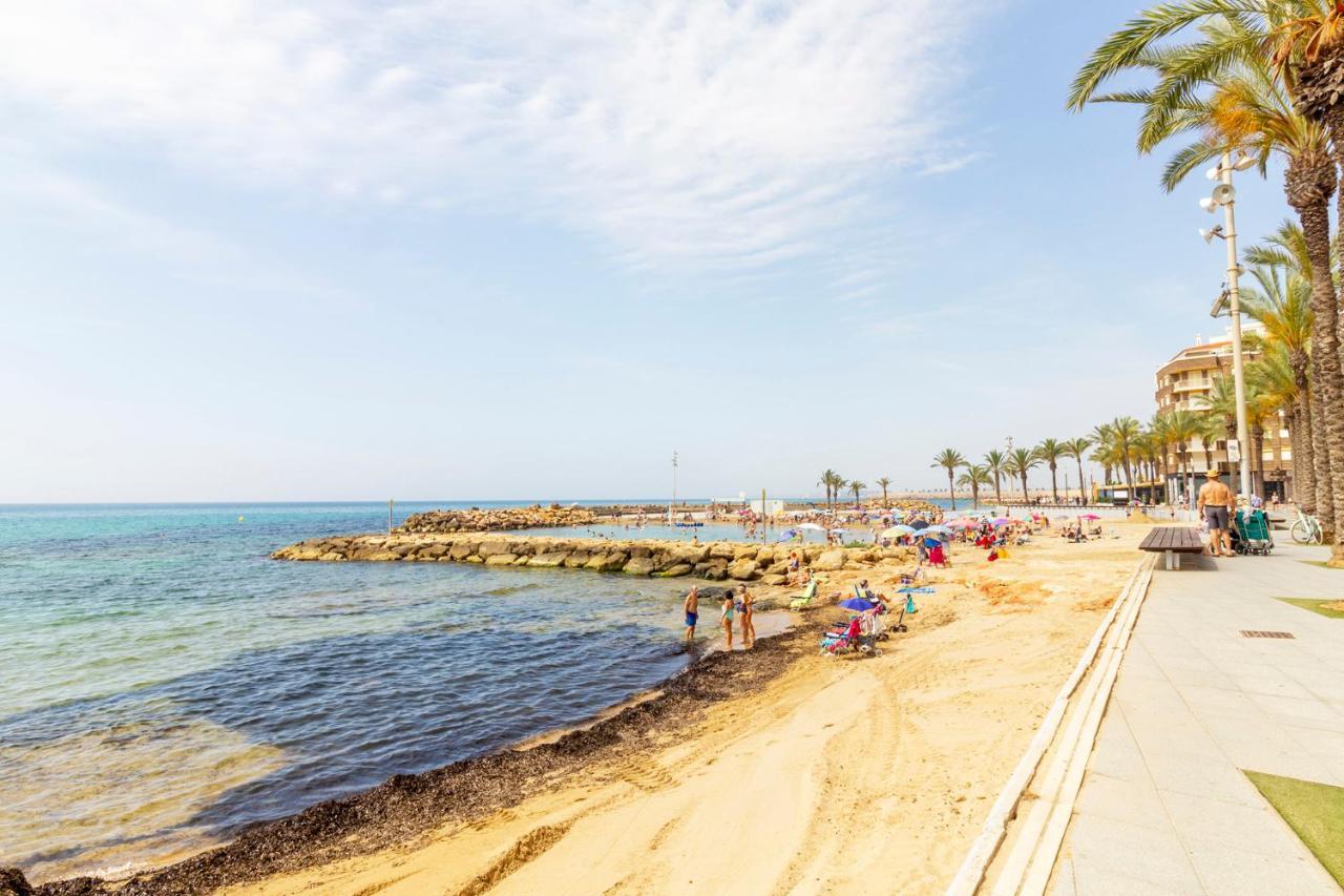 Apartamento Pink Maritimo Torrevieja Exterior photo