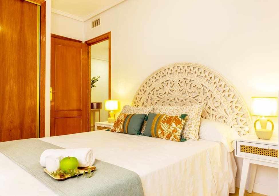 Apartamento Pink Maritimo Torrevieja Exterior photo