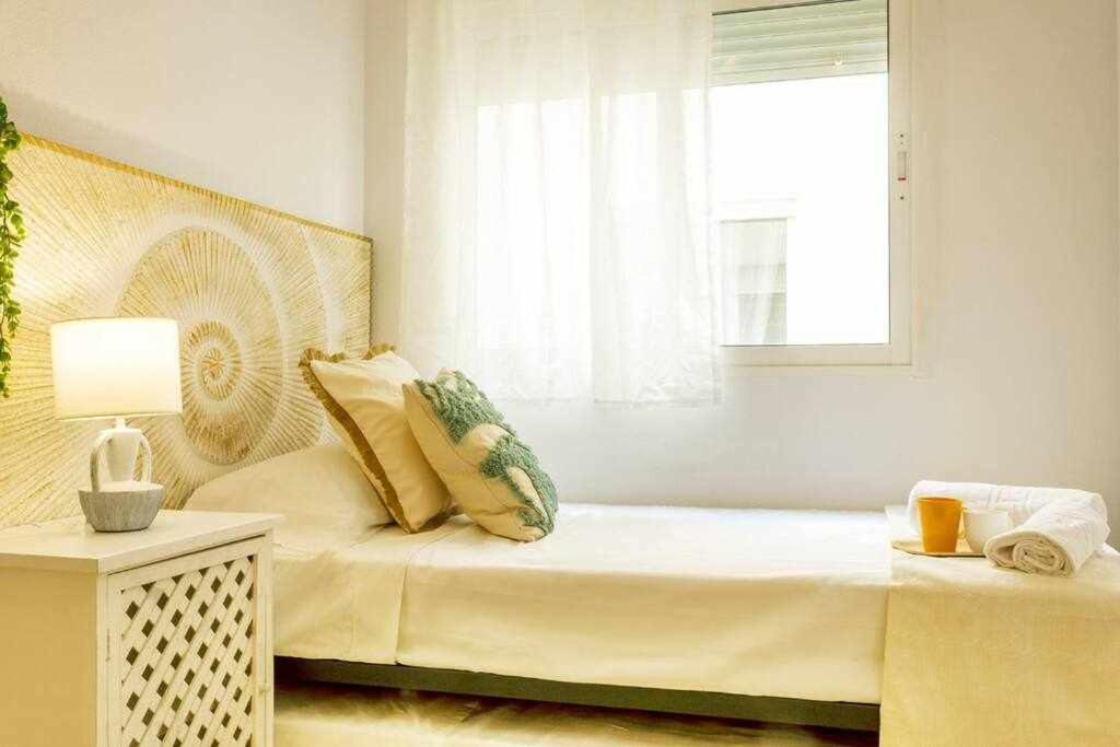 Apartamento Pink Maritimo Torrevieja Exterior photo